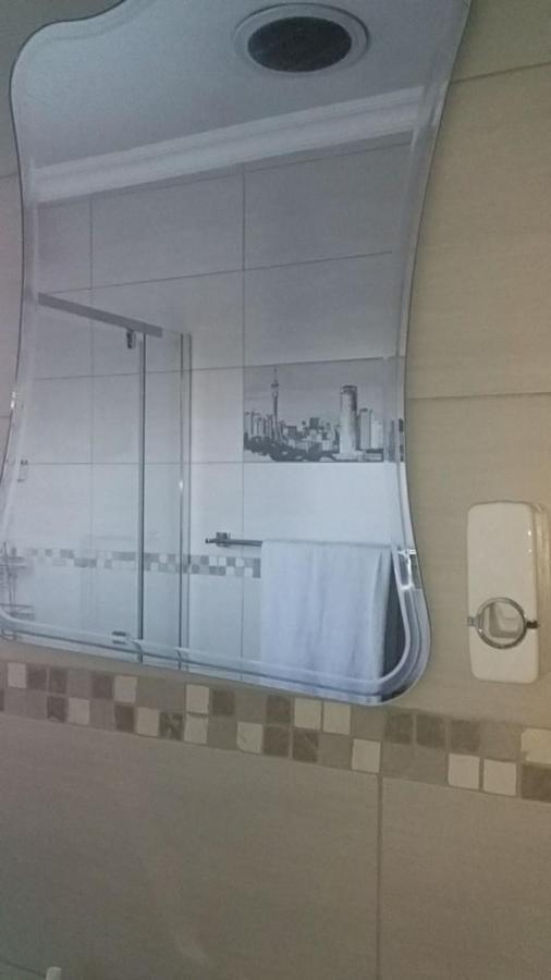 Midrand Bed And Breakfast Екстер'єр фото